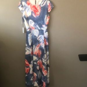 Floral partial open back dress